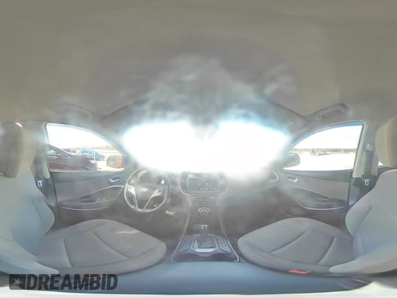 ✅ 2017 Hyundai Santa Fe SE • VIN: KM8SMDHF2HU187903 • Лот: 86096015. Опубликован ранее на Copart с пробегом 173 043 миль. Бесплатный доступ к архиву аукционных продаж из США и подробный отчёт об истории автомобиля на DreamBid. Изображение 15.