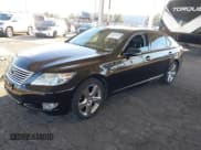 ✅ 2010 Lexus LS 460 L • VIN: JTHGL5EF7A5038313 • Lot: 41653673. Wystawiony na IAAI z przebiegiem 82 639 mil. Bezpłatny archiwum sprzedaży aukcyjnych z USA i szczegółowy raport historii pojazdu na DreamBid. Zdjęcie 2.