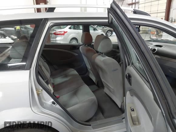 ✅ 2006 Suzuki Forenza • VIN: KL5JD86Z96K347066 • Lot: 43031924. Listed on IAAI with 65,393 mi. Free auction sales archive from the USA and detailed vehicle history report at DreamBid. Image 8.