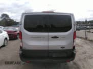 ✅ 2015 Ford Transit XL • VIN: 1FMZK1YM2FKA95295 • Lot: 43346734. Wystawiony na IAAI z przebiegiem 207 411 mil. Bezpłatny archiwum sprzedaży aukcyjnych z USA i szczegółowy raport historii pojazdu na DreamBid. Zdjęcie 16.