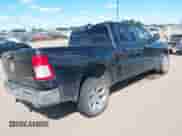 2019 Ram 1500 Big Horn с VIN 1C6SRFFT1KN762348, выставлен на аукционе IAAI как лот 43050484 с пробегом 98 000 миль миль и . История ставок и продаж доступна на DreamBid. Изображение 4.