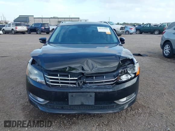 ✅ 2015 Volkswagen Passat SE • VIN: 1VWBV7A34FC037701 • Лот: 43715688. Опубликован ранее на IAAI с пробегом 180 467 миль. Бесплатный доступ к архиву аукционных продаж из США и подробный отчёт об истории автомобиля на DreamBid. Изображение 12.