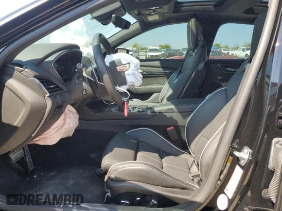 ✅ 2024 Cadillac CT5-V Blackwing • VIN: 1G6D35R68R0810831 • Lot: 80462375. Listed on Copart with 4,096 mi. Free auction sales archive from the USA and detailed vehicle history report at DreamBid. Image 7.