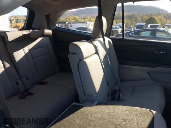 ✅ 2020 Honda Pilot EX-L • VIN: 5FNYF6H57LB054745 • Лот: 43482276. Опубликован ранее на IAAI с пробегом 57 136 миль. Бесплатный доступ к архиву аукционных продаж из США и подробный отчёт об истории автомобиля на DreamBid. Изображение 8.