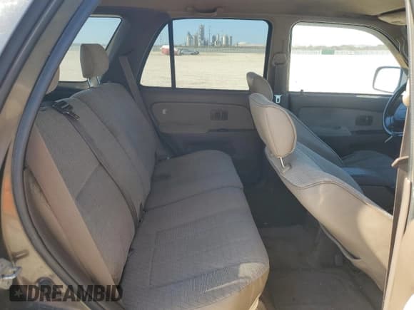 ✅ 1997 Toyota 4Runner • VIN: JT3HM84R2V0025461 • Lot: 43767675. Wystawiony na Copart z przebiegiem 245 018 mil. Bezpłatny archiwum sprzedaży aukcyjnych z USA i szczegółowy raport historii pojazdu na DreamBid. Zdjęcie 11.