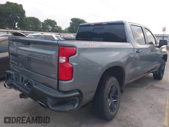 ✅ 2019 Chevrolet Silverado 1500 LT Trail Boss • VIN: 3GCPYFED8KG241132 • Лот: 42441860. Опубликован ранее на IAAI с пробегом 107 023 миль. Бесплатный доступ к архиву аукционных продаж из США и подробный отчёт об истории автомобиля на DreamBid. Изображение 4.