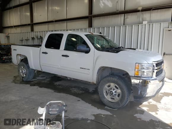 ✅ 2013 Chevrolet Silverado 2500HD LT • VIN: 1GC1KXCG8DF200238 • Lot: 84865865. Listed on Copart with 185,128 mi. Free auction sales archive from the USA and detailed vehicle history report at DreamBid. Image 4.