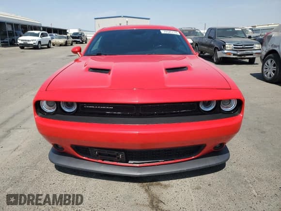 ✅ 2015 Dodge Challenger SXT Plus • VIN: 2C3CDZBG7FH710585 • Lot: 70525174. Wystawiony na Copart z przebiegiem 138 124 mil. Bezpłatny archiwum sprzedaży aukcyjnych z USA i szczegółowy raport historii pojazdu na DreamBid. Zdjęcie 5.