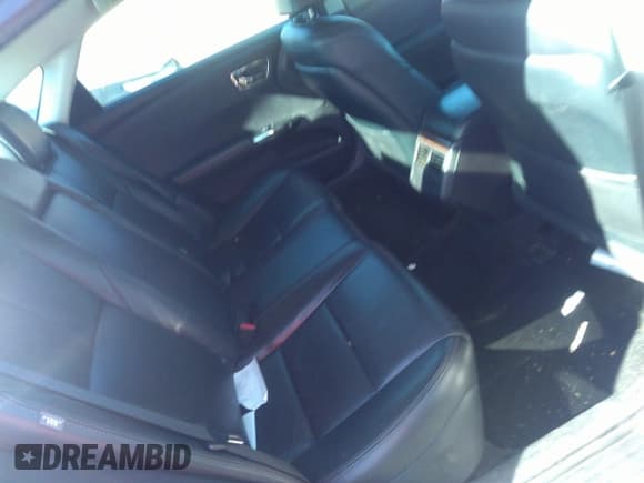 ✅ 2015 Toyota Avalon XLE Touring • VIN: 4T1BD1EB5FU047681 • Lot: 41807379. Wystawiony na IAAI z przebiegiem 72 526 mil. Bezpłatny archiwum sprzedaży aukcyjnych z USA i szczegółowy raport historii pojazdu na DreamBid. Zdjęcie 8.