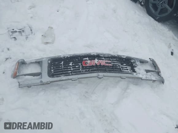 ✅ 1999 GMC Sierra 2500 • VIN: 1GTGC24R5XR714917 • Lot: 41342873. Wystawiony na IAAI z przebiegiem 147 666 mil. Bezpłatny archiwum sprzedaży aukcyjnych z USA i szczegółowy raport historii pojazdu na DreamBid. Zdjęcie 6.