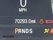 ✅ 2017 Lincoln MKC Reserve • VIN: 5LMCJ3D99HUL71465 • Lot: 43564206. Wystawiony na IAAI z przebiegiem 70 293 mil. Bezpłatny archiwum sprzedaży aukcyjnych z USA i szczegółowy raport historii pojazdu na DreamBid. Zdjęcie 16.