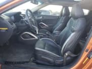 ✅ 2015 Hyundai Veloster Turbo • VIN: KMHTC6AE6FU237638 • Lot: 81404114. Wystawiony na Copart z przebiegiem 110 611 mil. Bezpłatny archiwum sprzedaży aukcyjnych z USA i szczegółowy raport historii pojazdu na DreamBid. Zdjęcie 7.