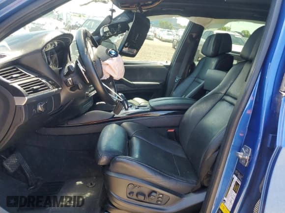 ✅ 2012 BMW X5 M • VIN: 5YMGY0C59CLK27440 • Lot: 62719655. Wystawiony na Copart z przebiegiem 147 800 mil. Bezpłatny archiwum sprzedaży aukcyjnych z USA i szczegółowy raport historii pojazdu na DreamBid. Zdjęcie 7.