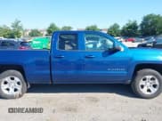 ✅ 2019 Chevrolet Silverado 1500 LT • VIN: 2GCVKPECXK1175049 • Lot: 42763309. Wystawiony na IAAI z przebiegiem 138 069 mil. Bezpłatny archiwum sprzedaży aukcyjnych z USA i szczegółowy raport historii pojazdu na DreamBid. Zdjęcie 13.