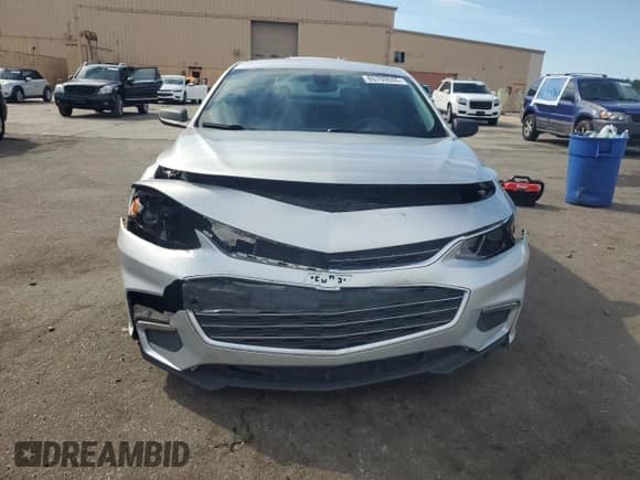 2017 Chevrolet Malibu LS z VIN 1G1ZB5ST4HF210950, wystawiony jako Copart lot #85709535 z przebiegiem 260 671 mil mil oraz Szkoda całkowita • Salvage title. Historia ofert i sprzedaży dostępna na DreamBid. Obrazek 5.