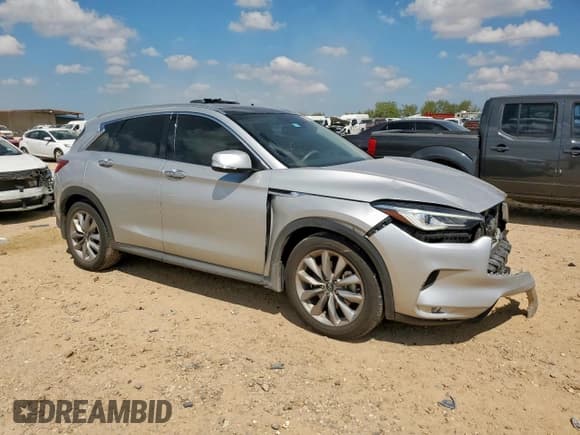 ✅ 2020 Infiniti QX50 Essential • VIN: 3PCAJ5M12LF110426 • Lot: 80509945. Wystawiony na Copart z przebiegiem 50 918 mil. Bezpłatny archiwum sprzedaży aukcyjnych z USA i szczegółowy raport historii pojazdu na DreamBid. Zdjęcie 4.