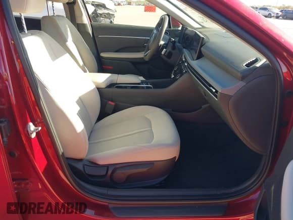 ✅ 2024 Hyundai Sonata SEL • VIN: KMHL64JA2RA369102 • Лот: 43666277. Опубликован ранее на IAAI с пробегом 46 621 миль. Бесплатный доступ к архиву аукционных продаж из США и подробный отчёт об истории автомобиля на DreamBid. Изображение 5.