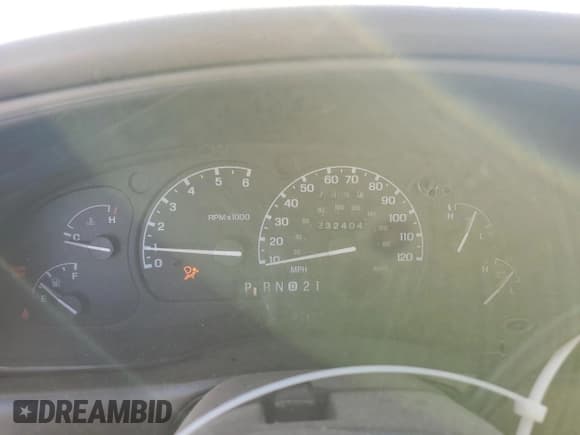 ✅ 1997 Ford Explorer XLT • VIN: 1FMDU32P8VZC08904 • Lot: 78166244. Listed on Copart with 232,404 mi. Free auction sales archive from the USA and detailed vehicle history report at DreamBid. Image 9.