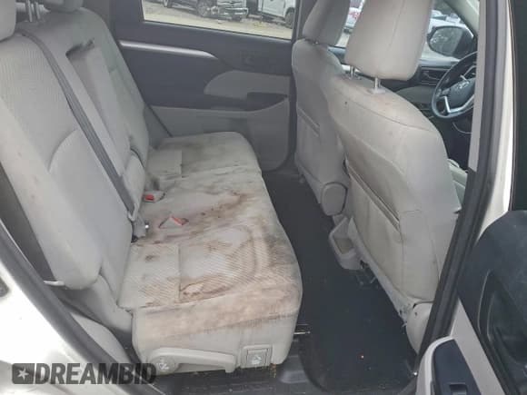 ✅ 2015 Toyota Highlander LE Plus • VIN: 5TDZKRFH0FS111365 • Lot: 95277335. Wystawiony na Copart z przebiegiem 186 688 mil. Bezpłatny archiwum sprzedaży aukcyjnych z USA i szczegółowy raport historii pojazdu na DreamBid. Zdjęcie 10.