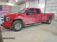 2008 Chevrolet Silverado 1500 Work Truck with VIN 1GCEC19J68E159389, listed as a Copart auction lot 43953415 with 366,876 mi miles and Salvage title. Bid and sale history available at DreamBid. Image 1.