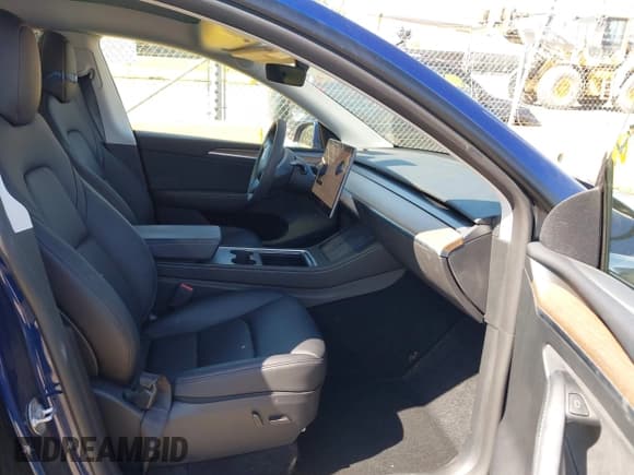 ✅ 2023 Tesla Model Y Long Range • VIN: 7SAYGDEE3PF816547 • Lot: 42383050. Listed on IAAI with 20,917 mi. Free auction sales archive from the USA and detailed vehicle history report at DreamBid. Image 5.