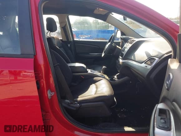 ✅ 2013 Dodge Journey SE • VIN: 3C4PDCAB4DT675542 • Lot: 42393737. Wystawiony na IAAI z przebiegiem 134 051 mil. Bezpłatny archiwum sprzedaży aukcyjnych z USA i szczegółowy raport historii pojazdu na DreamBid. Zdjęcie 5.