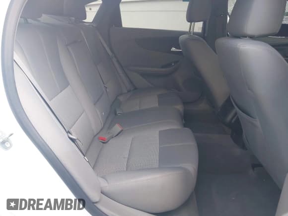 ✅ 2015 Chevrolet Impala LS • VIN: 1G11Z5SL4FU144644 • Lot: 42592091. Listed on IAAI with 81,930 mi. Free auction sales archive from the USA and detailed vehicle history report at DreamBid. Image 8.