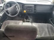 ✅ 2003 Dodge Dakota Sport • VIN: 1D7HG38N13S251978 • Lot: 75883674. Wystawiony na Copart z przebiegiem 172 642 mil. Bezpłatny archiwum sprzedaży aukcyjnych z USA i szczegółowy raport historii pojazdu na DreamBid. Zdjęcie 8.