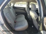 ✅ 2016 Ford Fusion S Hybrid • VIN: 3FA6P0UU5GR188114 • Lot: 87001665. Wystawiony na Copart z przebiegiem 162 112 mil. Bezpłatny archiwum sprzedaży aukcyjnych z USA i szczegółowy raport historii pojazdu na DreamBid. Zdjęcie 10.