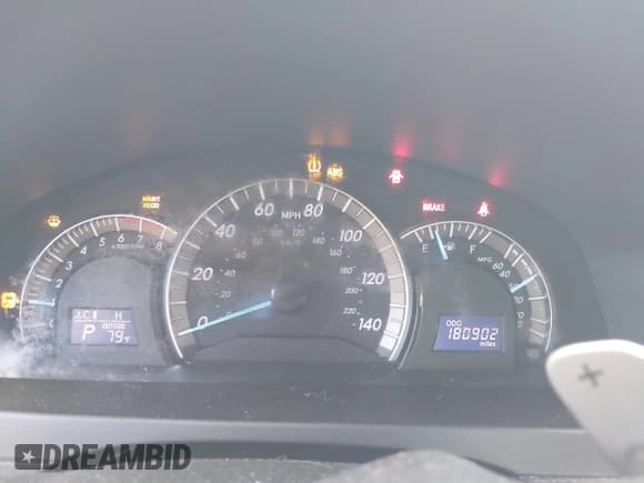 ✅ 2012 Toyota Camry SE • VIN: 4T1BF1FK1CU126639 • Lot: 43685272. Wystawiony na IAAI z przebiegiem 180 902 mil. Bezpłatny archiwum sprzedaży aukcyjnych z USA i szczegółowy raport historii pojazdu na DreamBid. Zdjęcie 7.