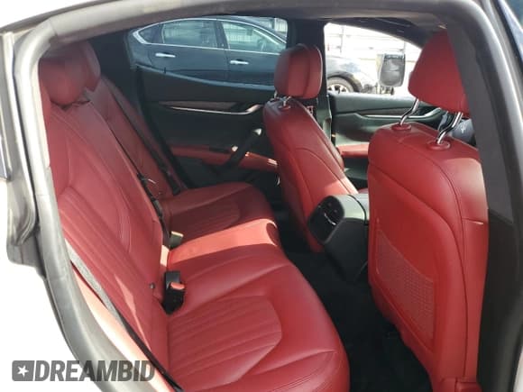 ✅ 2017 Maserati Ghibli S • VIN: ZAM57RSL7H1235932 • Лот: 80559245. Опубликован ранее на Copart с пробегом 34 067 миль. Бесплатный доступ к архиву аукционных продаж из США и подробный отчёт об истории автомобиля на DreamBid. Изображение 10.