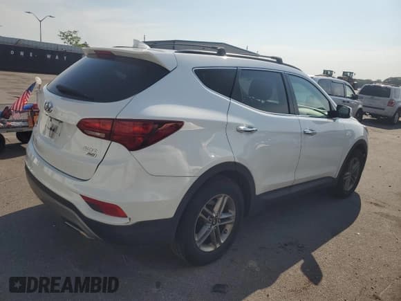 ✅ 2017 Hyundai Santa Fe 2.4L • VIN: 5XYZUDLBXHG423657 • Лот: 59458744. Опубликован ранее на Copart с пробегом 105 726 миль. Бесплатный доступ к архиву аукционных продаж из США и подробный отчёт об истории автомобиля на DreamBid. Изображение 3.