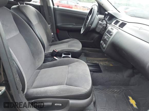 2013 Chevrolet Impala Police with VIN 2G1WD5E34D1126248, listed as a IAAI auction lot 40041268 with 109,302 mi miles and . Bid and sale history available at DreamBid. Image 5.