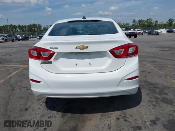 ✅ 2019 Chevrolet Cruze LS • VIN: 1G1BC5SM3K7150748 • Lot: 43224792. Listed on IAAI with 93,701 mi. Free auction sales archive from the USA and detailed vehicle history report at DreamBid. Image 16.