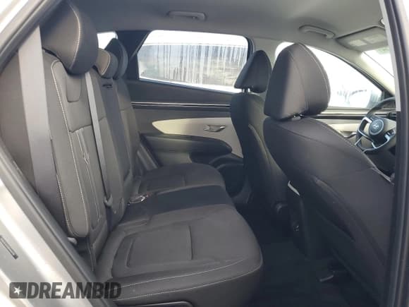 ✅ 2024 Hyundai Tucson SEL • VIN: 5NMJB3DE8RH404781 • Lot: 75848254. Wystawiony na Copart z przebiegiem 874 mil. Bezpłatny archiwum sprzedaży aukcyjnych z USA i szczegółowy raport historii pojazdu na DreamBid. Zdjęcie 11.