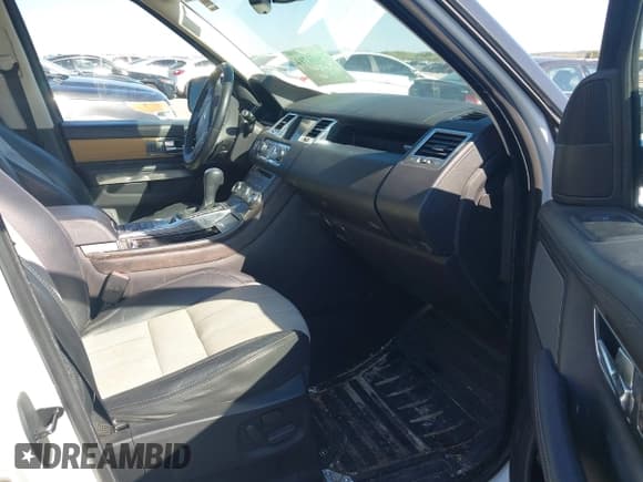 ✅ 2013 Land Rover Range Rover Sport SC • VIN: SALSH2E41DA778664 • Lot: 43451794. Wystawiony na IAAI z przebiegiem 120 293 mil. Bezpłatny archiwum sprzedaży aukcyjnych z USA i szczegółowy raport historii pojazdu na DreamBid. Zdjęcie 5.