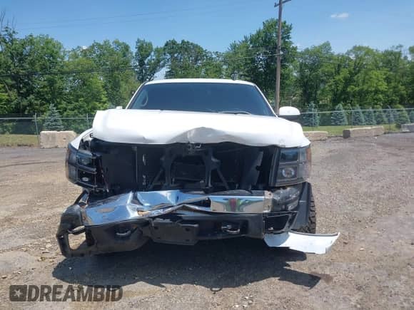 ✅ 2011 Chevrolet Silverado 1500 LS • VIN: 1GCRKREAXBZ313160 • Lot: 42382032. Wystawiony na IAAI z przebiegiem 124 932 mil mil. Skorzystaj z bezpłatnego archiwum sprzedaży aukcyjnych z USA i zobacz szczegółowy raport historii pojazdu na DreamBid. Zdjęcie 6.