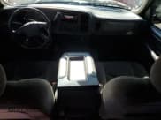 ✅ 2005 Chevrolet Silverado 1500 Z71 • VIN: 1GCEK19B75E214116 • Lot: 82363275. Listed on Copart with 255,461 mi. Free auction sales archive from the USA and detailed vehicle history report at DreamBid. Image 8.