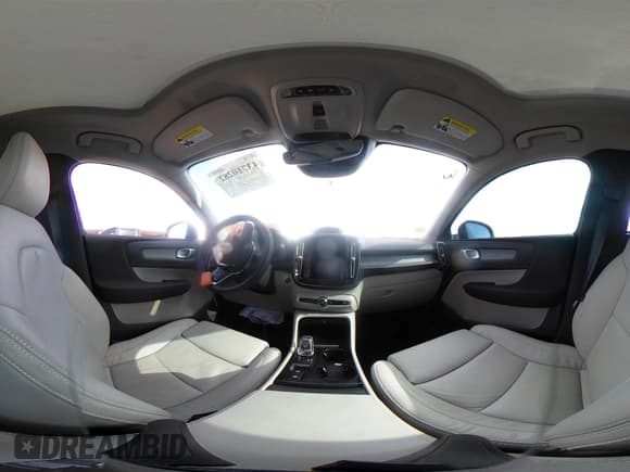 ✅ 2022 Volvo XC40 Inscription • VIN: YV4162UL4N2697409 • Лот: 43710282. Опубликован ранее на IAAI с пробегом 11 350 миль. Бесплатный доступ к архиву аукционных продаж из США и подробный отчёт об истории автомобиля на DreamBid. Изображение 20.