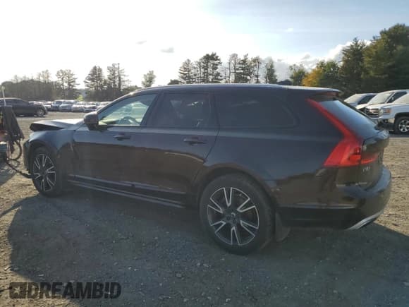 ✅ 2017 Volvo V90 • VIN: YV4A22NL1H1000766 • Lot: 70826213. Wystawiony na Copart z przebiegiem 63 345 mil. Bezpłatny archiwum sprzedaży aukcyjnych z USA i szczegółowy raport historii pojazdu na DreamBid. Zdjęcie 2.