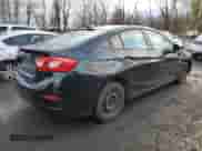 2016 Chevrolet Cruze LS z VIN 1G1BC5SM3G7260349, wystawiony jako Copart lot #67593332 z przebiegiem 98 922 mil mil oraz . Historia ofert i sprzedaży dostępna na DreamBid. Obrazek 3.