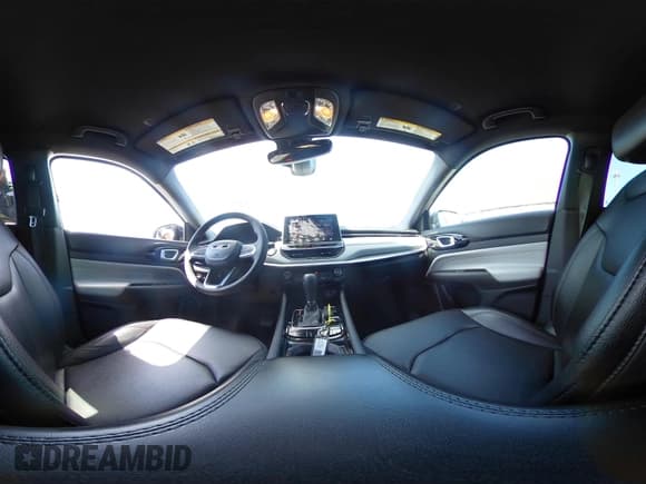 ✅ 2024 Jeep Compass Limited • VIN: 3C4NJDCN0RT125579 • Lot: 42313629. Wystawiony na IAAI z przebiegiem 39 137 mil. Bezpłatny archiwum sprzedaży aukcyjnych z USA i szczegółowy raport historii pojazdu na DreamBid. Zdjęcie 18.