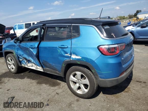 ✅ 2018 Jeep Compass Altitude • VIN: 3C4NJCBB0JT181981 • Lot: 80626715. Listed on Copart with 68,605 mi. Free auction sales archive from the USA and detailed vehicle history report at DreamBid. Image 2.