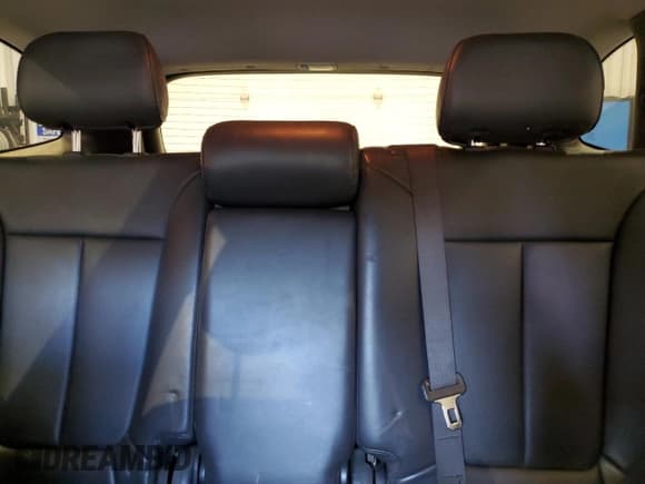 ✅ 2011 Hyundai Santa Fe Limited • VIN: 5XYZKDAG9BG082456 • Lot: 86244045. Listed on Copart with 132,030 mi. Free auction sales archive from the USA and detailed vehicle history report at DreamBid. Image 10.