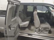 ✅ 2000 GMC Sierra 1500 SLE • VIN: 2GTEC19T3Y1302186 • Lot: 43560936. Wystawiony na IAAI z przebiegiem Nie podano. Bezpłatny archiwum sprzedaży aukcyjnych z USA i szczegółowy raport historii pojazdu na DreamBid. Zdjęcie 8.