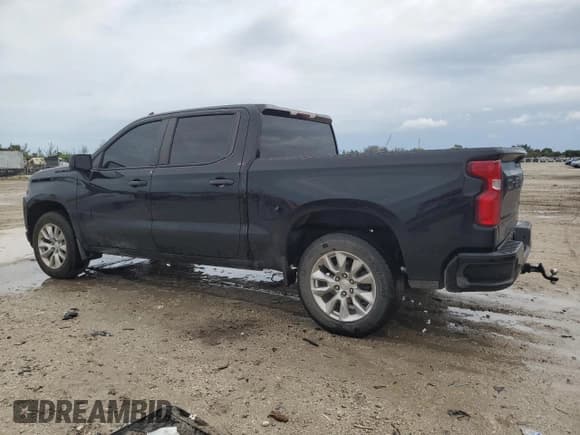 ✅ 2022 Chevrolet Silverado 1500 Custom • VIN: 1GCPWBEK8NZ141100 • Лот: 72066215. Опубликован ранее на Copart с пробегом 83 543 миль. Бесплатный доступ к архиву аукционных продаж из США и подробный отчёт об истории автомобиля на DreamBid. Изображение 2.