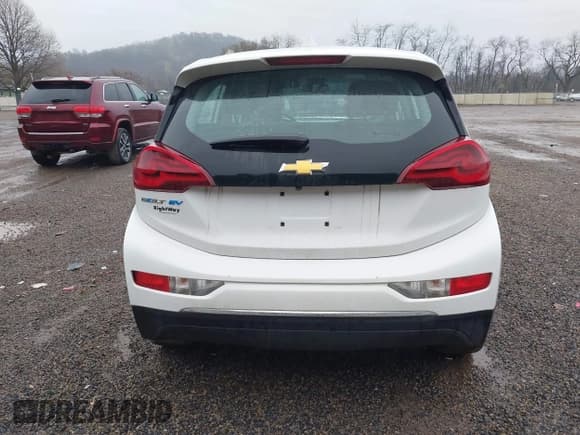 ✅ 2018 Chevrolet Bolt EV LT • VIN: 1G1FW6S00J4138293 • Lot: 41996487. Wystawiony na IAAI z przebiegiem 72 423 mil. Bezpłatny archiwum sprzedaży aukcyjnych z USA i szczegółowy raport historii pojazdu na DreamBid. Zdjęcie 17.