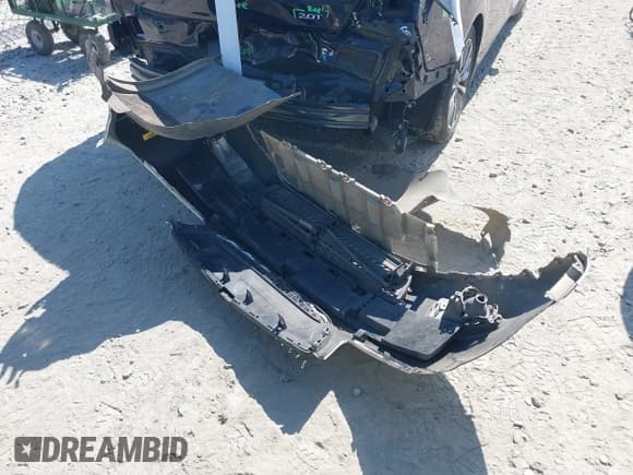 ✅ 2013 Buick LaCrosse Leather • VIN: 1G4GC5ER0DF293374 • Lot: 40529730. Wystawiony na IAAI z przebiegiem 159 873 mil. Bezpłatny archiwum sprzedaży aukcyjnych z USA i szczegółowy raport historii pojazdu na DreamBid. Zdjęcie 12.