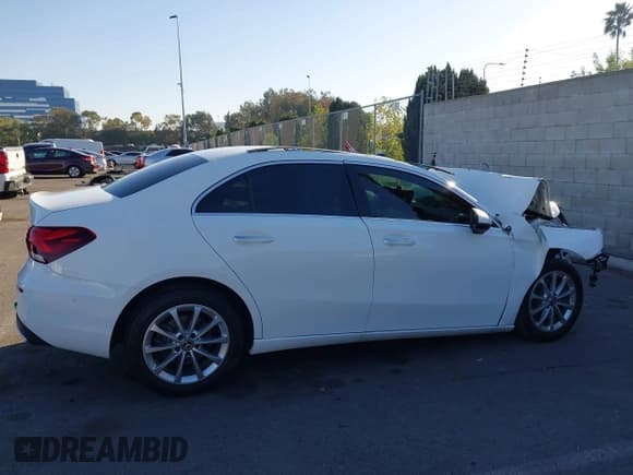 ✅ 2020 Mercedes-Benz A 220 • VIN: W1K3G4EB7LW046328 • Lot: 43562915. Listed on IAAI with Not provided. Free auction sales archive from the USA and detailed vehicle history report at DreamBid. Image 12.
