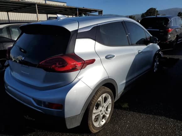 2017 Chevrolet Bolt EV LT с VIN 1G1FW6S03H4190527, выставлен на аукционе Copart как лот 40043254 с пробегом 66 183 миль миль и . История ставок и продаж доступна на DreamBid. Изображение 3.